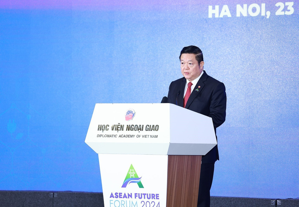 Tổng Thư ký ASEAN Kao Kim Hourn phát biểu tại Diễn đàn Tương lai ASEAN 2024. (Ảnh: Dương Giang/TTXVN)