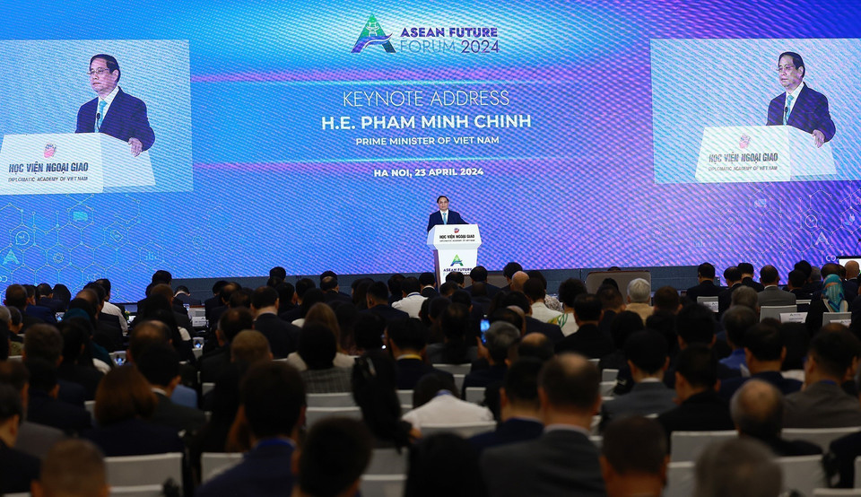 Thủ tướng Phạm Minh Chính phát biểu tại Diễn đàn Tương lai ASEAN 2024 tại Hà Nội, sáng 23/4/2024. (Ảnh: Dương Giang/TTXVN)