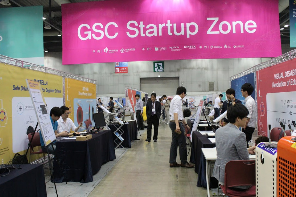 Triển lãm dành hẳn một khu rộng cho các doanh nghiệp khởi nghiệp tiếp xúc với các nhà đầu tư. (Nguồn: AVING News)