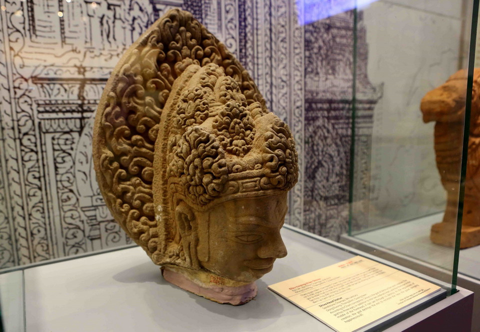 Đầu tượng thần Shiva, văn hóa Champa. (Ảnh: Thành Đạt/TTXVN)