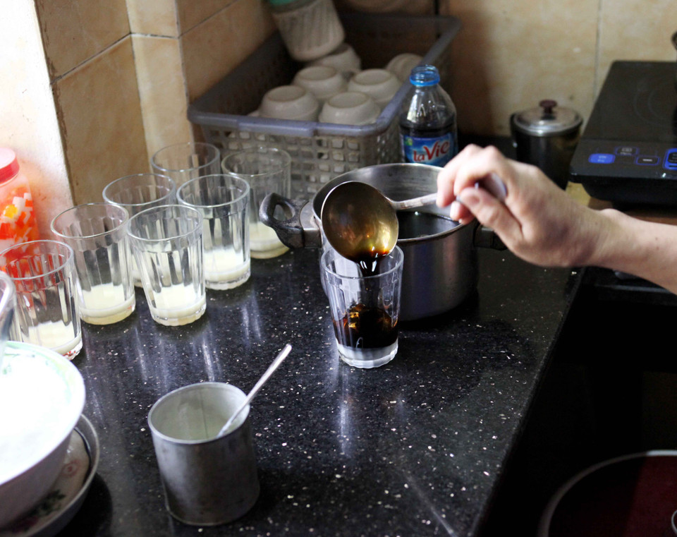 Giá bán trung bình 1 ly cafe khoảng 20.000 đồng. (Ảnh: PV/Vietnam+)