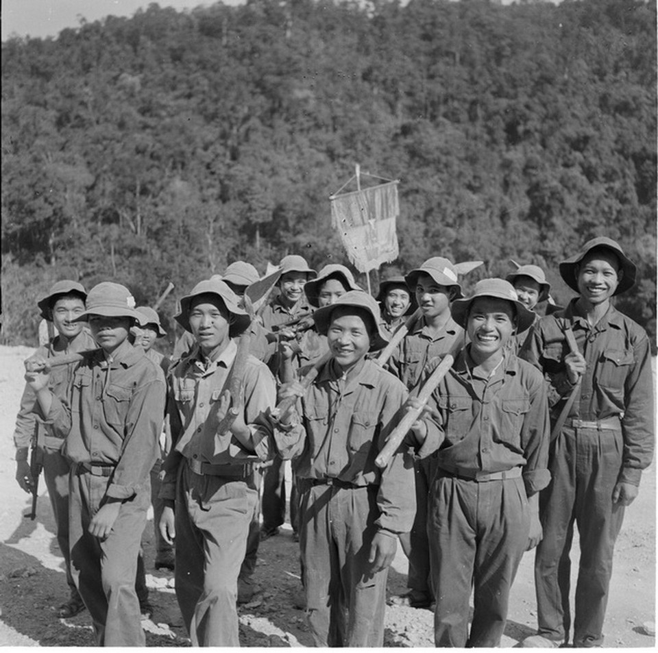 Hình ảnh anh bộ đội Trường Sơn. (Ảnh: Tư liệu TTXVN)