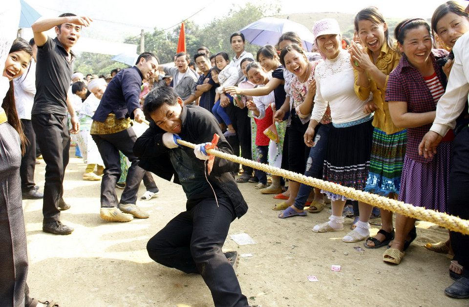 Thi kéo co. (Ảnh: Thu Hằng/TTXVN)