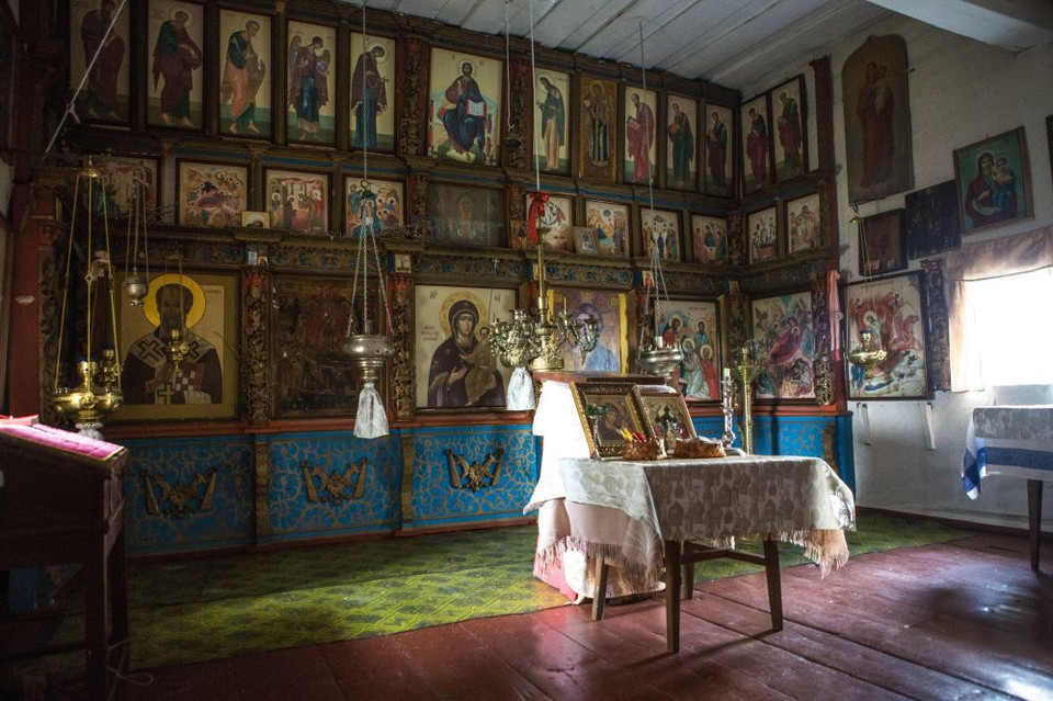 Tuy nhiên theo một sự tích khác, công trình nhà thờ này được xây dựng bởi một vị thánh. Sau này nơi đây thu hút được rất nhiều người hành hương và hình ảnh vị thánh đó đang được trưng bày trong Bảo tàng Nghệ thuật Kinerma. (Nguồn: Sputniknews)