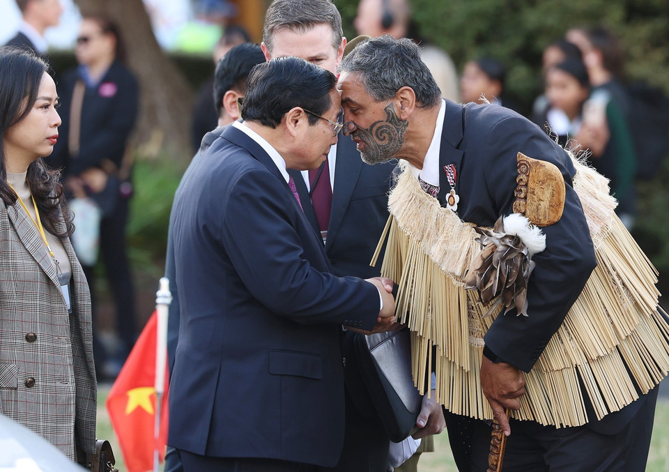 Lễ đón được tổ chức trang trọng theo nghi thức truyền thống chào đón khách quý của thổ dân Maori. (Ảnh: Dương Giang/TTXVN)