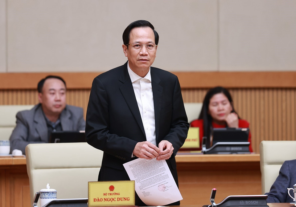 Bộ trưởng Bộ Lao động, Thương binh và Xã hội Đào Ngọc Dung phát biểu tại phiên họp Thường trực Chính phủ để đánh giá tình hình Tết Nguyên đán Quý Mão và triển khai các nhiệm vụ trọng tâm sau Tết. (Ảnh: Dương Giang/TTXVN)
