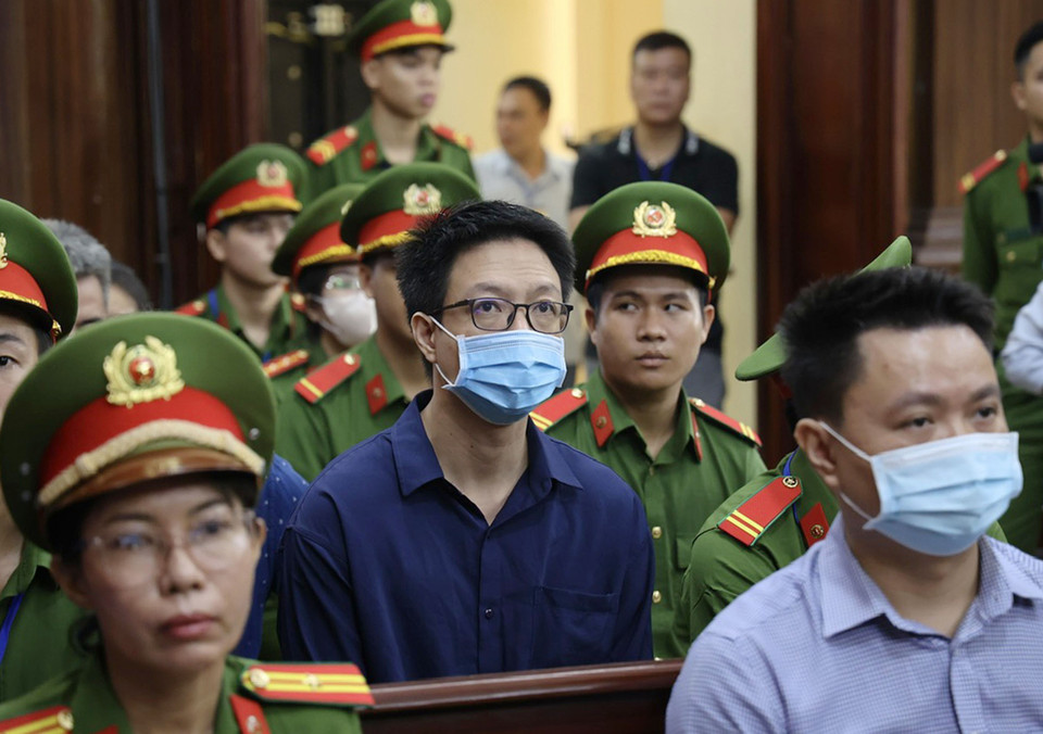 Các bị cáo tại phiên tòa xét xử sơ thẩm vụ án Vạn Thịnh Phát giai đoạn 2. (Ảnh: Thanh Vũ/TTXVN)