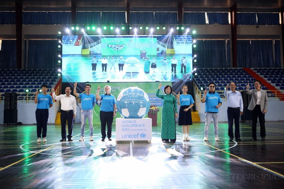 Ủy ban Nhân dân thành phố Đà Nẵng và Quỹ Nhi đồng Liên hợp quốc (UNICEF) Việt Nam tổ chức Lễ kỷ niệm Ngày Trẻ em Thế giới năm 2022, với thông điệp “Đồng đội, đồng lòng vì mọi trẻ em.” (Ảnh: Trần Lê Lâm/TTXVN)