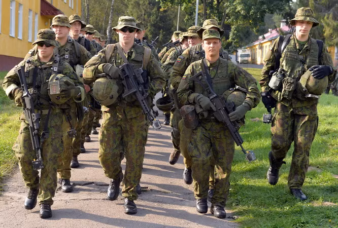 Binh sỹ Lithuania tại lễ khai mạc cuộc tập trận. (Nguồn: AFP/TTXVN)