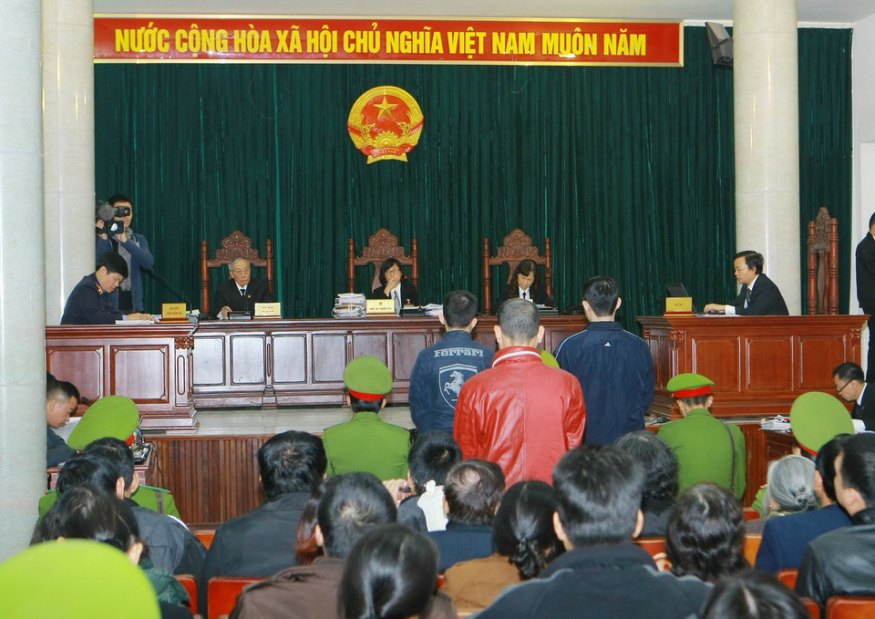 Quang cảnh phiên tòa.