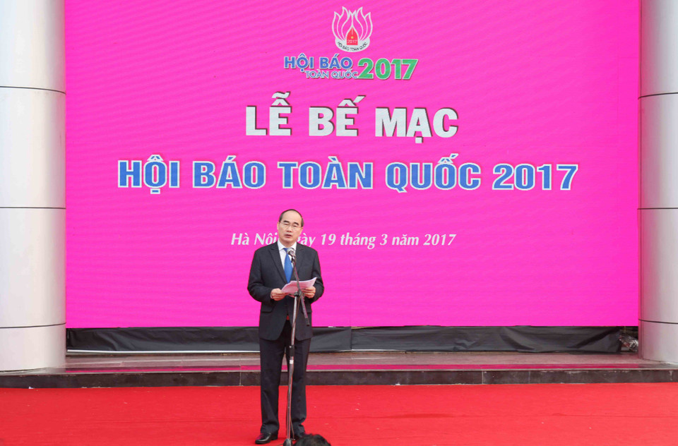Chủ tịch Ủy ban Trung ương Mặt trận Tổ quốc Việt Nam Nguyễn Thiện Nhân phát biểu chỉ đạo tại Hội báo. (Ảnh: Doãn Đức/Vietnam+)