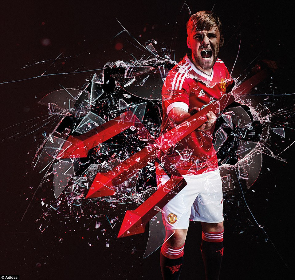 Luke Shaw trông “rất ngầu” trong mẫu áo đồng phục mới của Manchester United. (Nguồn: adidas)