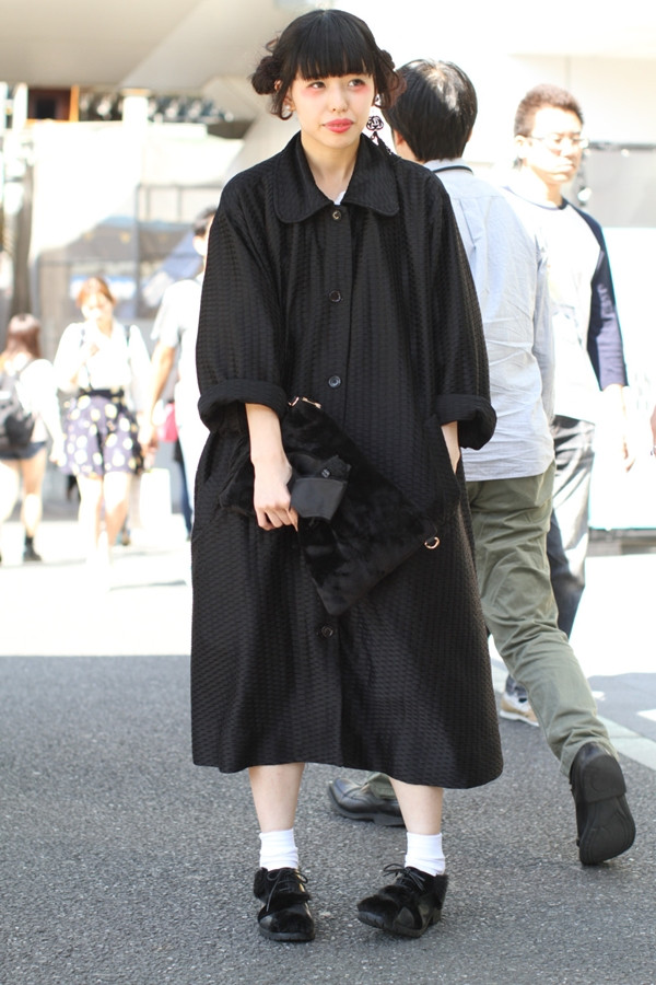 Với Nhật Bản, thời trang không chỉ là phong cách mà còn là nét văn hóa đặc sắc với những tín đồ ở khu Harajuku trong những bộ trang phục nổi loạn đậm chất punk hay gothic.