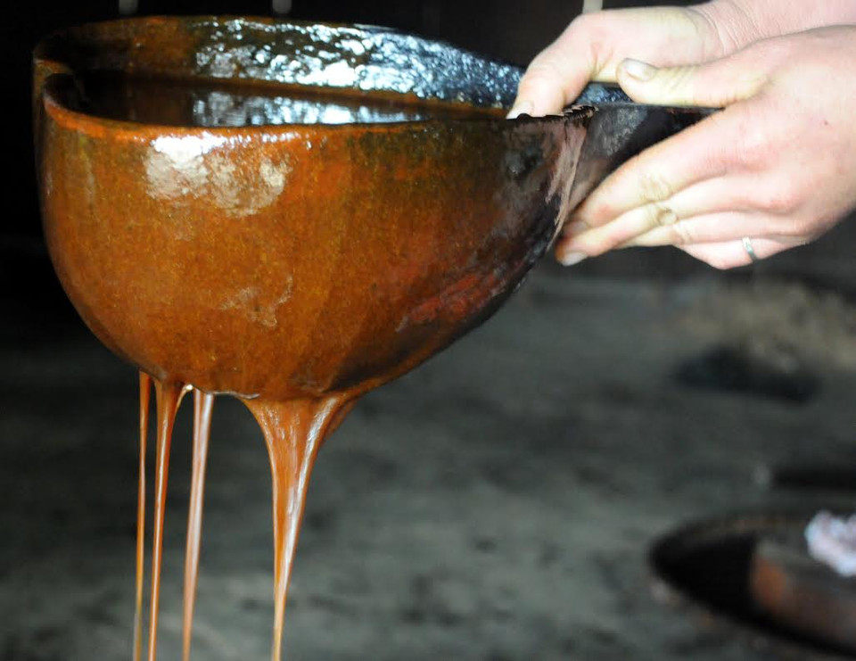 Đường được đổ ra khuôn. (Ảnh: Nguyễn Công Hải/Vietnam+)