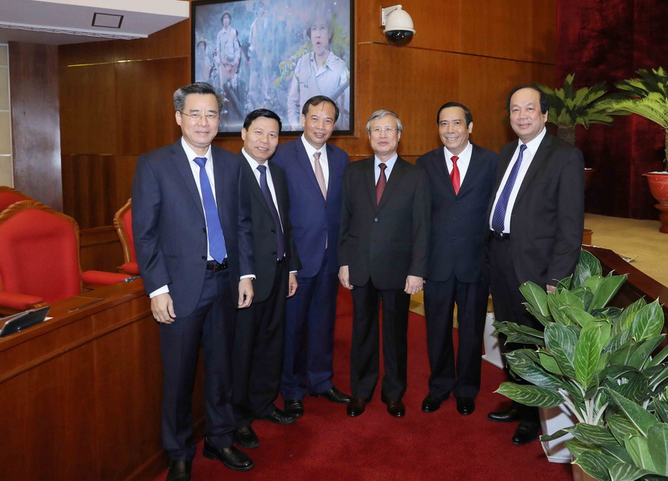 Ông Trần Quốc Vượng, Ủy viên Bộ Chính trị, Thường trực Ban Bí thư, Chủ nhiệm Ủy ban Kiểm tra Trung ương với đại biểu dự hội nghị. (Ảnh: Phương Hoa/TTXVN) 