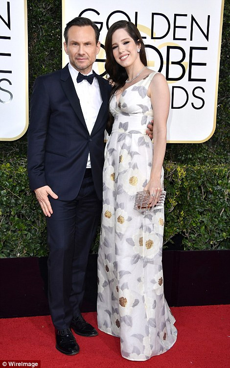 Christian Slater và Brittany Lopez. (Nguồn: dailymail.co.uk)