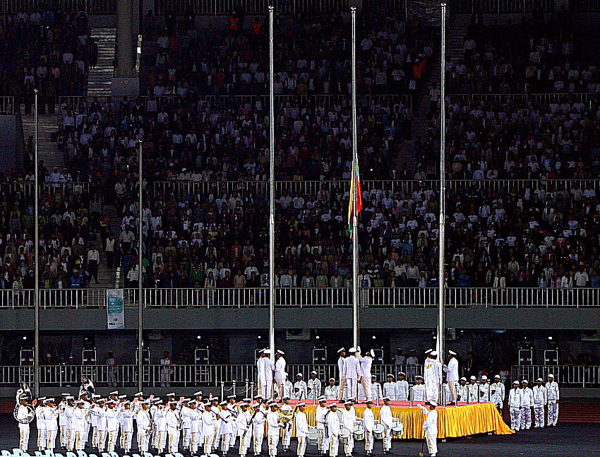 Lễ thượng cờ tại khai mạc Para Games 7. (Ảnh: Huy Hùng/TTXVN)