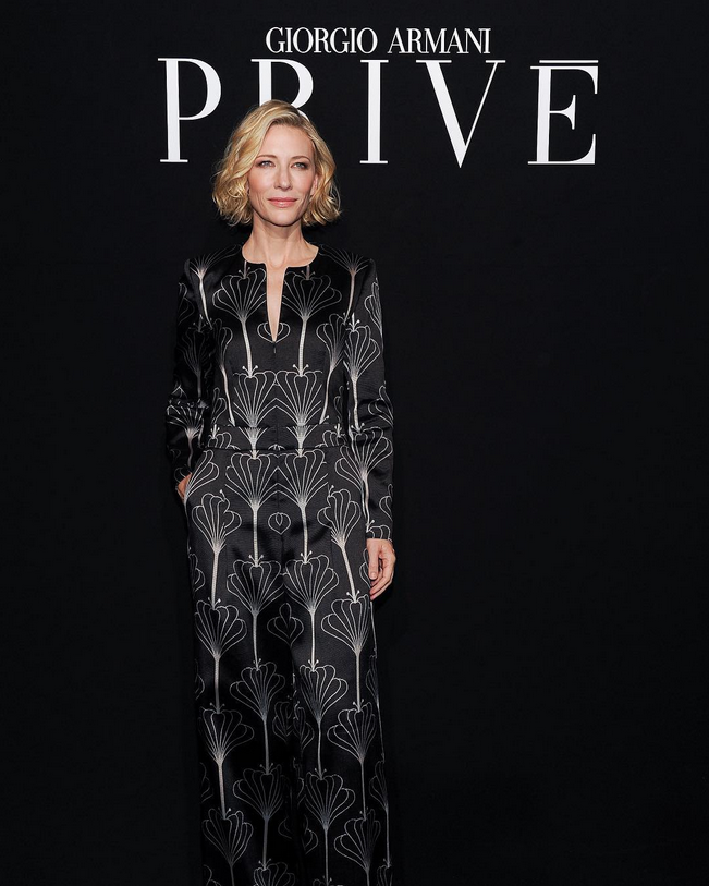 Thường xuyên xuất hiện trên thảm đỏ với trang phục của Armani, Cate Blanchett hơn ai hết là người hiểu rõ và thể hiện xuất sắc nhất tinh thần của nhà mốt.