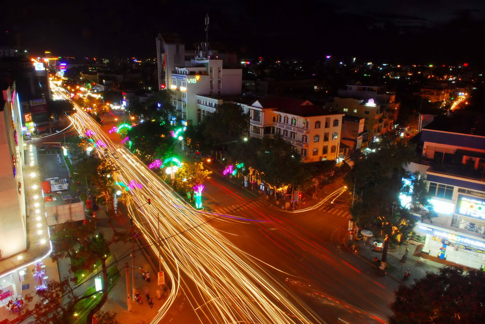 Một góc Thành phố Cần Thơ về đêm. (Nguồn: TTXVN) 