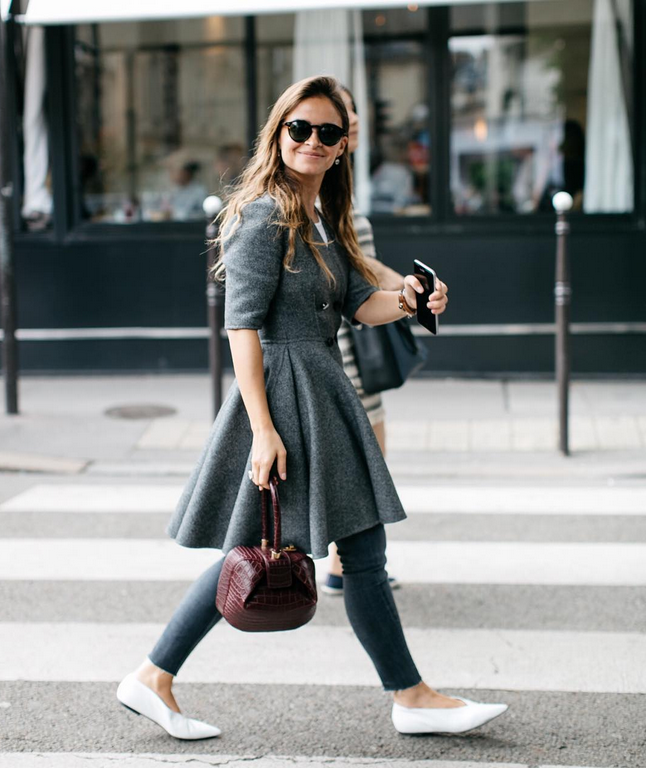 'Bà trùm' của tạp chí điện tử Buro 24/7, Miroslava Duma, trên đường đến show diễn của Dior. 