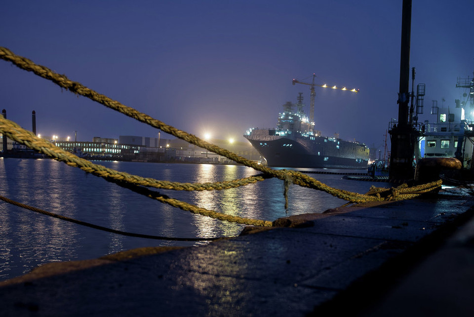 Tầu chiến lớp Mistral với tên gọi Sevastopol tại xưởng đóng tàu STX Europe. (Nguồn: sputniknews)