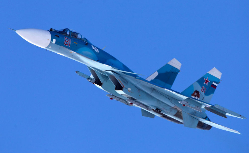 Máy bay chiến đấu hải quân Sukhoi Su-33 (NATO gọi là Flanker-D) tham gia buổi huấn luyện bay ở sân bay Severomorsk-3. (Nguồn: Sputniknews)