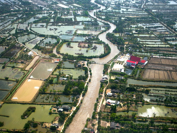Vùng nông thôn huyện Năm Căn. (Ảnh: Duy Khương/TTXVN)