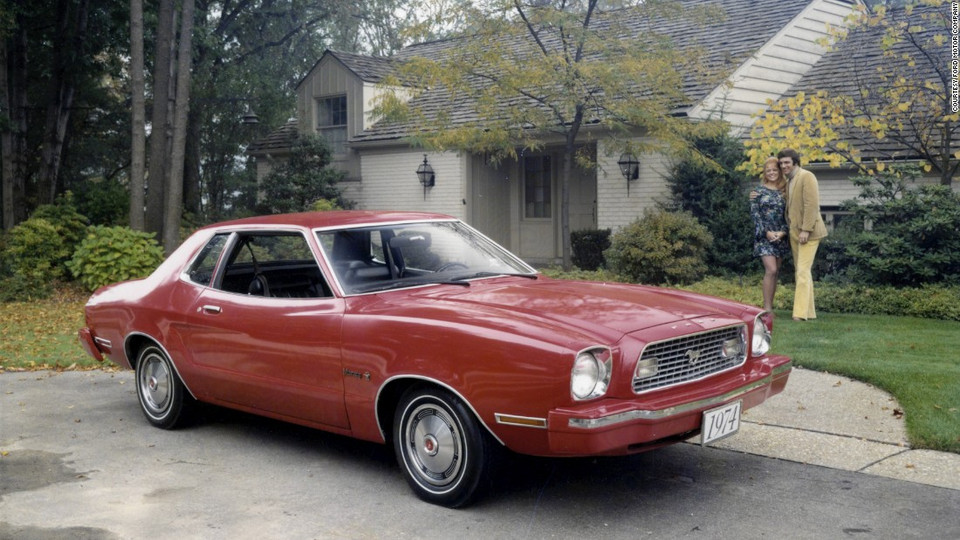 Mẫu Ford Mustang II Hardtop 1974.
