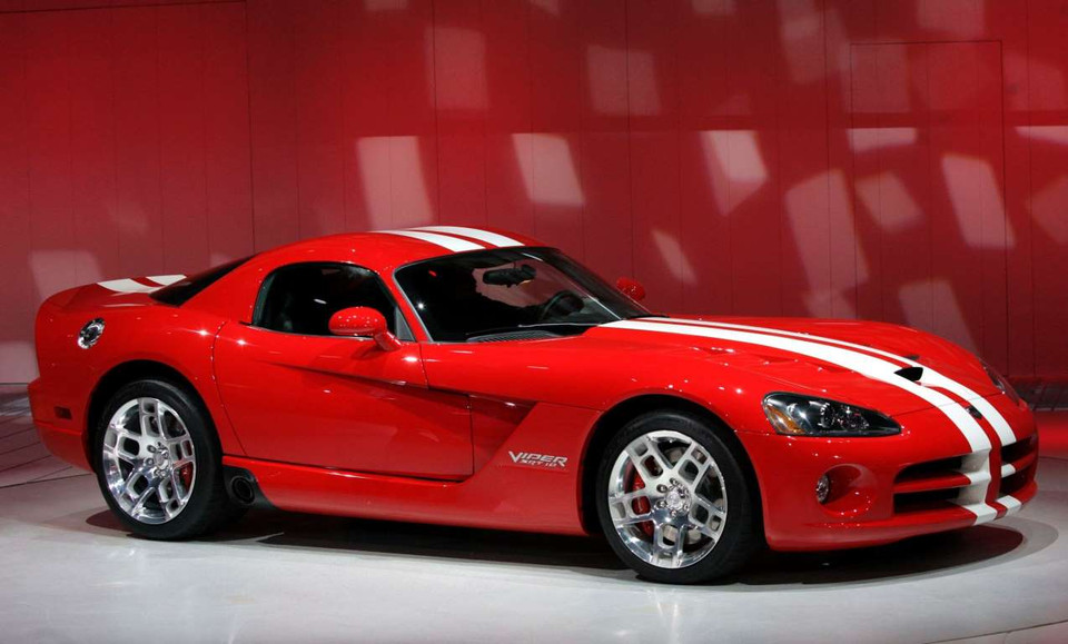 Furious 7: Dodge Viper SRT 10. (Nguồn: Reuters)