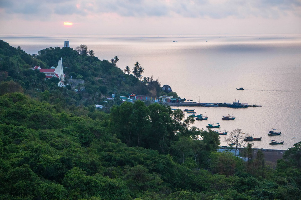 Một góc Hòn Tre, trung tâm huyện Kiên Hải hôm nay. (Ảnh: Duy Khương/TTXVN)