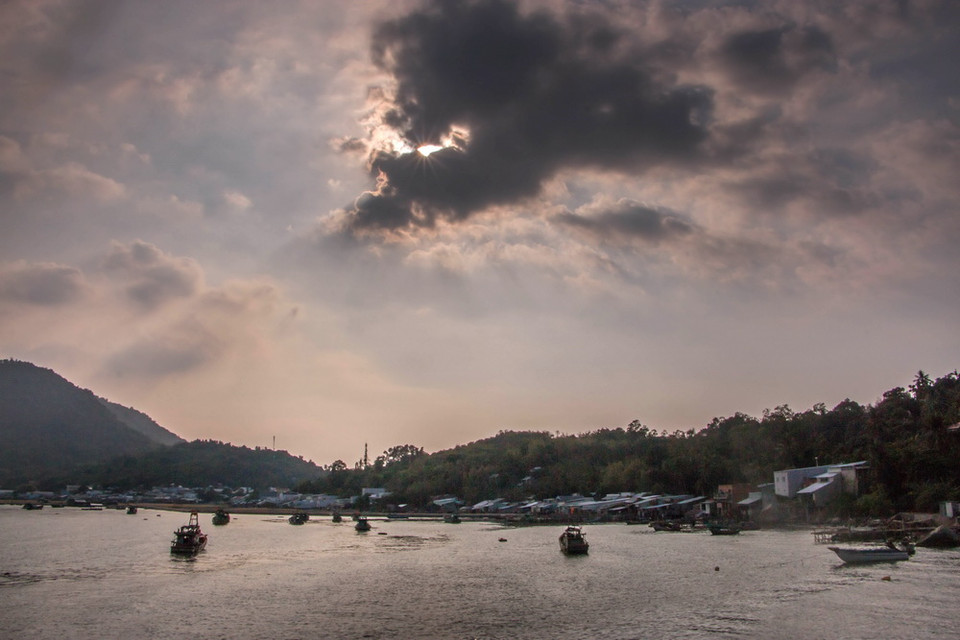 Sau 35 năm thành lập và phát triển, đến nay huyện Kiên Hải (Kiên Giang) có 4 xã : Hòn Tre, Lại Sơn, An Sơn và Nam Du với 23 hòn đảo lớn nhỏ, trong đó 11 đảo có dân sinh sống. (Ảnh: Duy Khương/TTXVN)