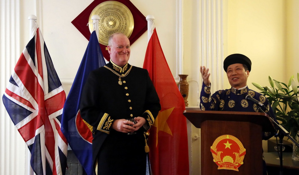 Đại sứ Trần Ngọc An bày tỏ sự phấn khởi trước sự phát triển tích cực của quan hệ Việt Nam-Anh thời gian qua. (Ảnh: Như Mai/Vietnam+)