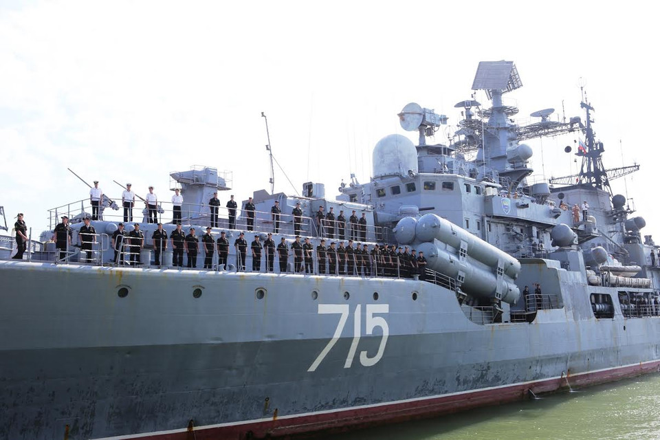 Tàu có tổng quân số 350 sỹ quan và thủy thủ đoàn được trang bị các trang thiết bị tối tân, hiện đại nhất. (Ảnh: Trần Lê Lâm/Vietnam+)