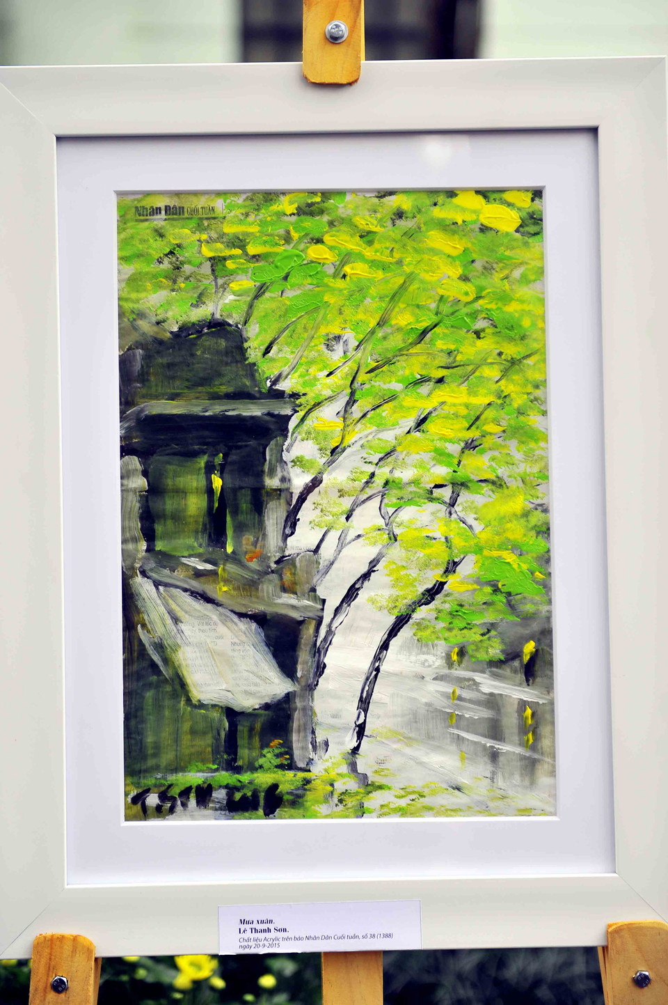 Một số tác phẩm của các họa sĩ có tác phẩm tham gia triển lãm. (Ảnh: Khánh Long/Vietnam+)