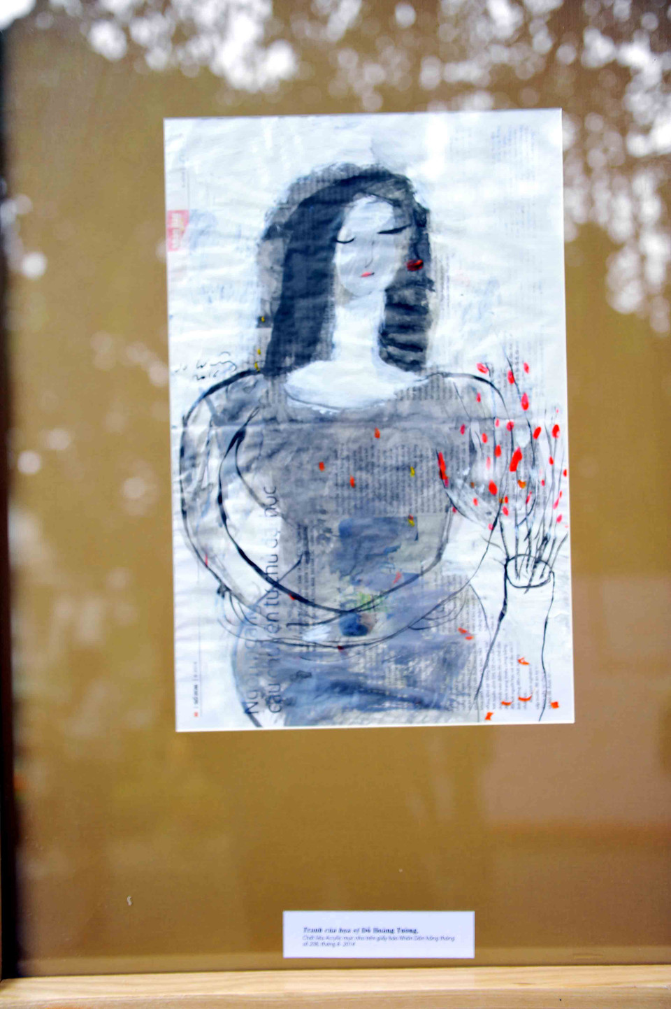 Một số tác phẩm của các họa sĩ có tác phẩm tham gia triển lãm. (Ảnh: Ngọc Tùng/Vietnam+)