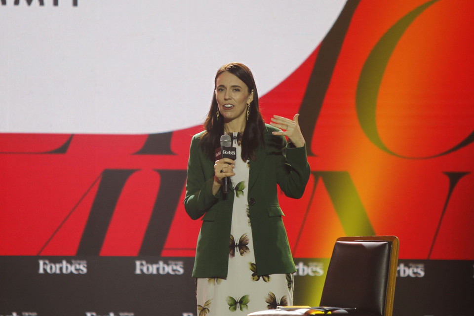 Thủ tướng New Zealand Jacinda Ardern giao lưu tại Hội nghị Phụ nữ Forbes Việt Nam tại Thành phố Hồ Chí Minh. (Ảnh: Thanh Vũ/TTXVN)