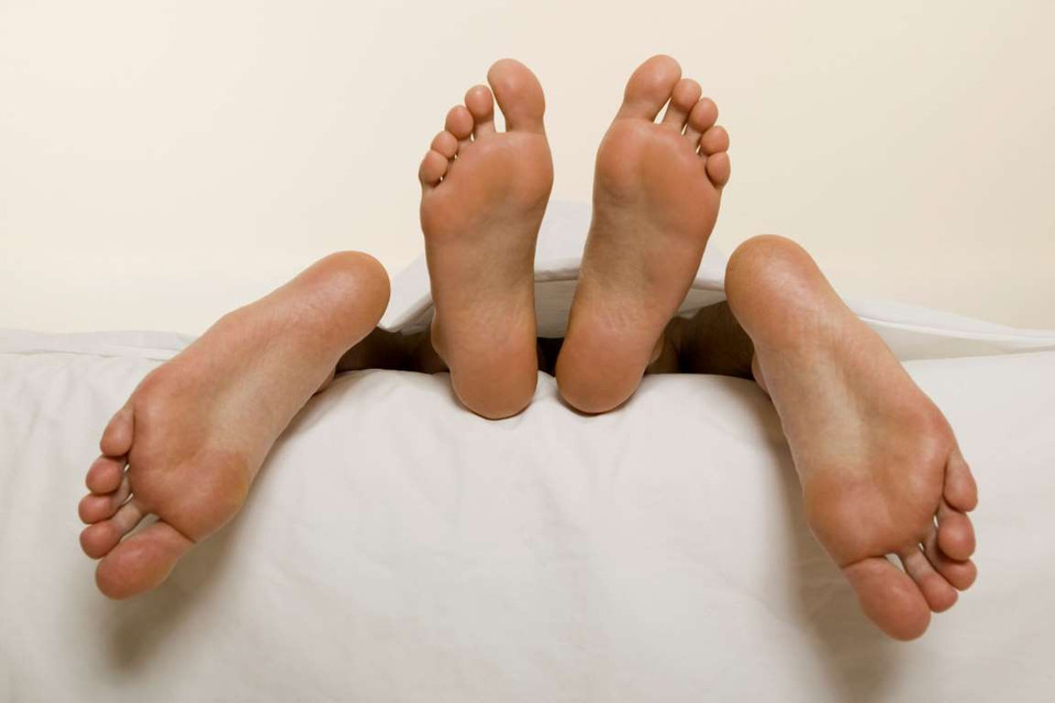 Việc quan hệ tình dục thường xuyên sẽ giúp các cặp vợ chồng duy trì mối quan hệ tốt. (Nguồn: Corbis)