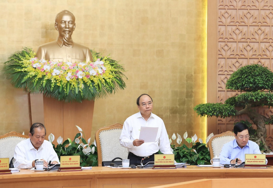 Thủ tướng Nguyễn Xuân Phúc phát biểu tại phiên họp. (Ảnh: Thống Nhất/TTXVN)