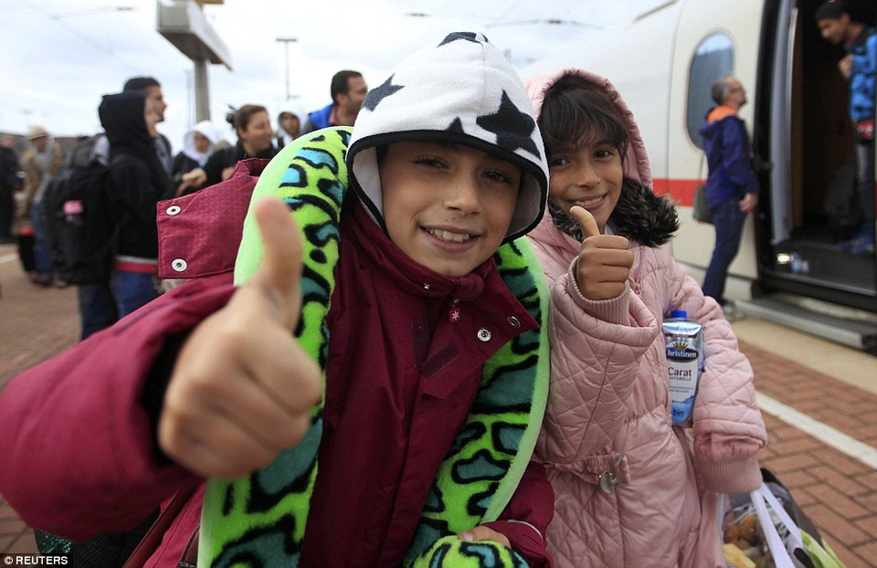 Hai em bé Syria. (Nguồn: Dailymail)