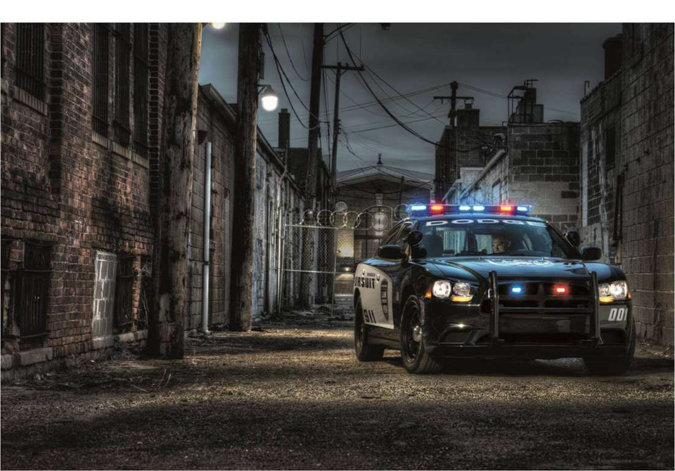 2013 Dodge Charger Pursuit ở Mỹ sử dụng động cơ V-8. (Nguồn: Chrysler Group)