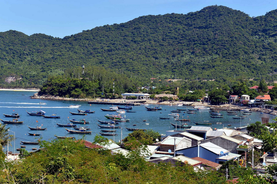 Bến thuyền khu làng chài. (Ảnh: Thanh Hà/TTXVN) 