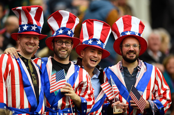 Cổ động viên Mỹ. (Nguồn: RT)