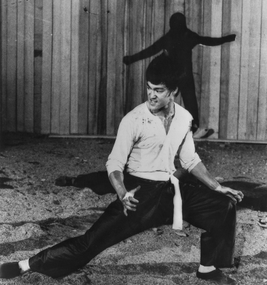 Lý Tiểu Long trong bộ phim 'Tinh Võ Môn' (1971) ở Hong Kong. (Nguồn: Getty Images)