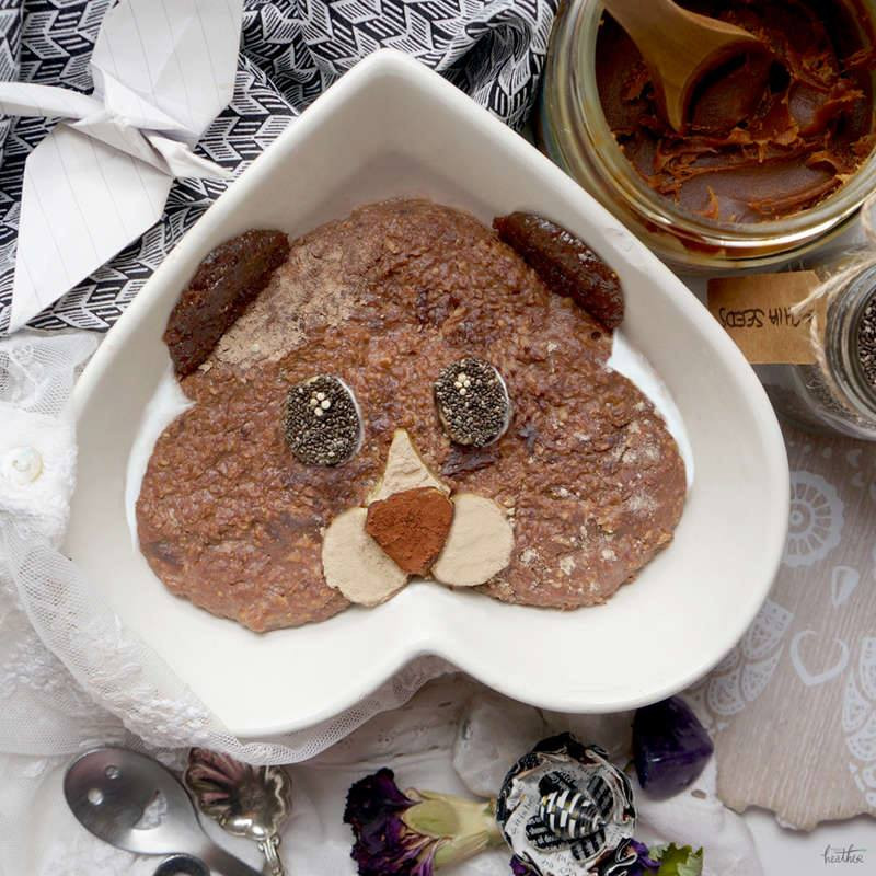 Nhằm nâng cao nhận thức về thói quen sử dụng các bữa tối dinh dưỡng, đầu bếp 21 tuổi này đã tận dụng nhiều thực phẩm tự nhiên như yến mạch, trái cây tươi, các loại hạt và sữa tươi. (Nguồn: CCTVNews)