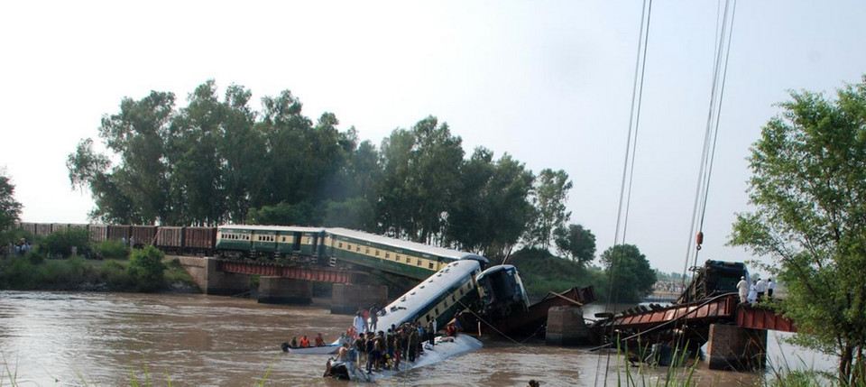 Do không có thiết bị nổ nào được tìm thấy tại hiện trường nên các nhà chức trách Pakistan loại trừ khả năng đây là vụ tấn công khủng bố. Nguyên nhân tai nạn đang được điều tra. (Nguồn: THX/TTXVN)