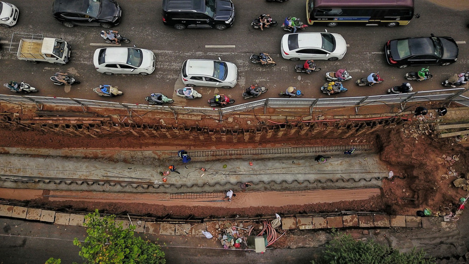 600m con đường gốm sứ bị dỡ bỏ để thi công mở rộng đường. (Ảnh: Thành Đạt/TTXVN)