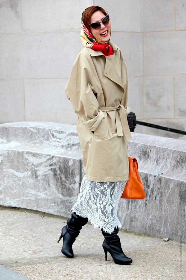 Cô nhanh chóng trở thành 'thỏi nam châm' tại các tuần lễ thời trang, thu hút mọi sự chú ý của cánh nhiếp ảnh.