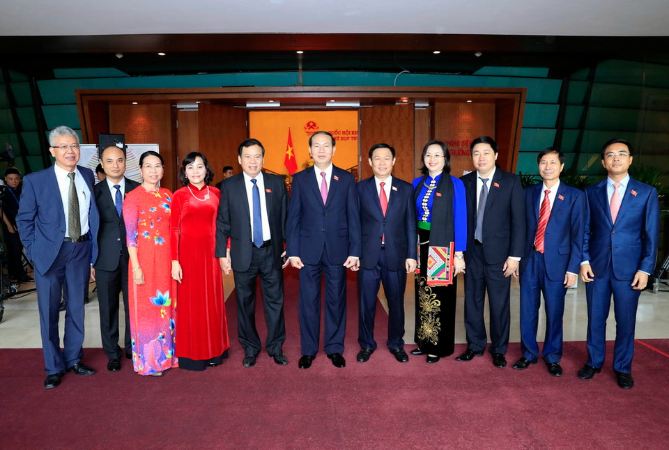 Chủ tịch nước Trần Đại Quang với các đại biểu dự phiên khai mạc. (Ảnh: Nhan Sáng/TTXVN)