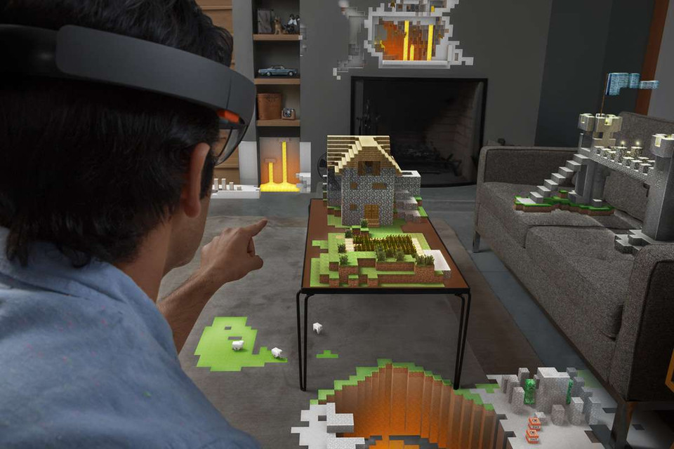 Microsoft HoloLens có thể biến căn phòng của người dùng thành một không gian ba chiều. (Nguồn: Microsoft) 