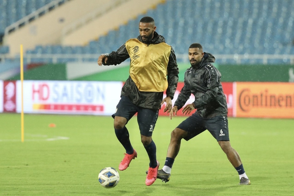 Tối 23/3/2022, đội tuyển bóng đá Oman có buổi tập chính thức làm quen trên sân vận động quốc gia Mỹ Đình. (Ảnh: Minh Quyết/TTXVN)